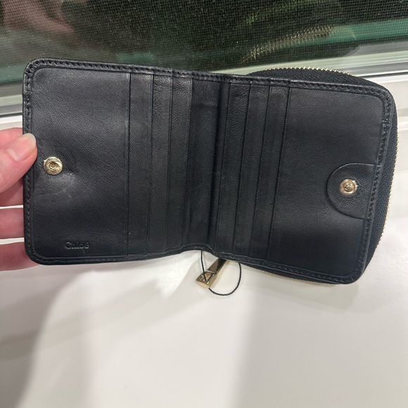 Chloe Two Tone Small Wallet - Picture 5 of 9